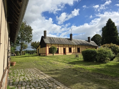 Maison à vendre 5 pièces de 113 m² à Lyons-la-Forêt