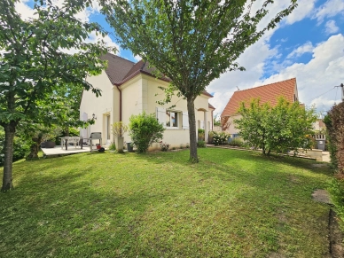 Maison à vendre 6 pièces de 170 m² à Conflans-Sainte-Honorine