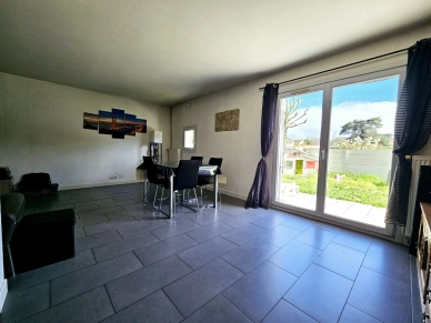 Maison à vendre 6 pièces de 115,94 m² à Éragny