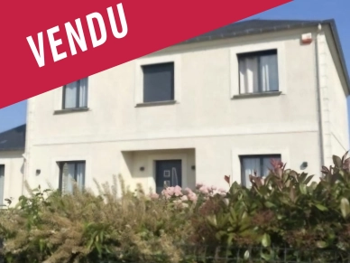 Maison vendu 8 pièces de 203 m² à Sérifontaine