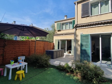 Maison à vendre 6 pièces de 110,1 m² à Éragny