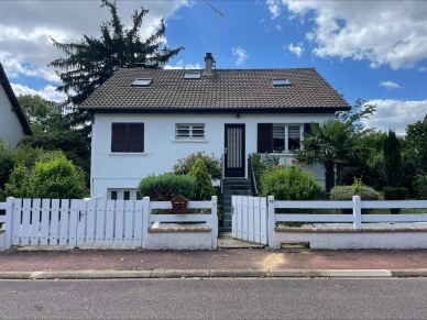 Maison à vendre 6 pièces de 91 m² à Poissy