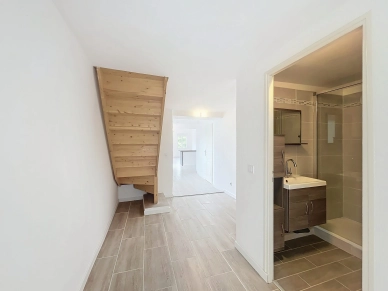 Maison à vendre 6 pièces de 150 m² à Saint-Yon