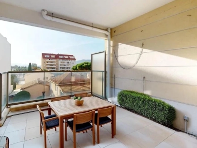 Appartement à vendre 3 pièces de 67 m² à Cannes