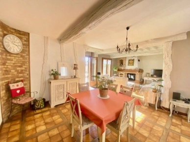 Maison à vendre 6 pièces de 112 m² à Ferrières-en-Bray