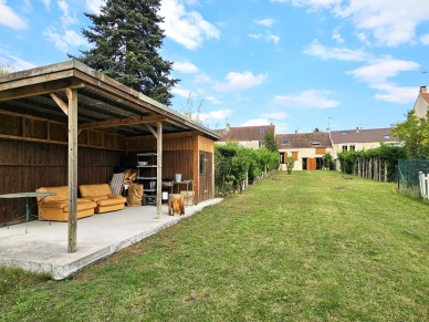 Maison à vendre 8 pièces de 232 m² à Neuville-sur-Oise