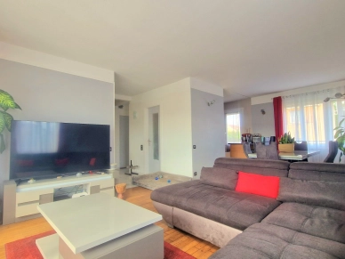 Maison à vendre 6 pièces de 170 m² à Plaisir