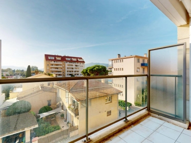 Appartement à vendre 3 pièces de 67 m² à Cannes