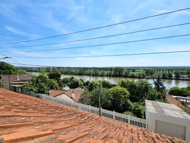 Maison à vendre 7 pièces de 130 m² à Conflans-Sainte-Honorine