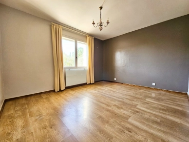 Maison à vendre 5 pièces de 127 m² à Saint-Martin-de-Crau