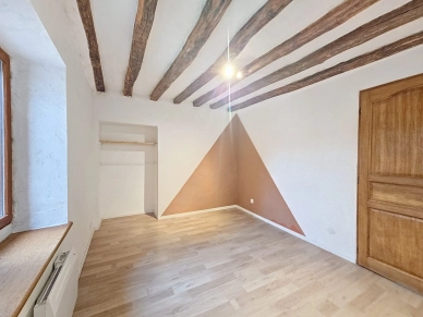 Maison à vendre 6 pièces de 181 m² à Montagny-Sainte-Félicité