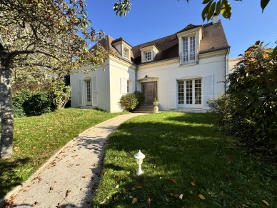 Maison à vendre 8 pièces de 173 m² à Achères