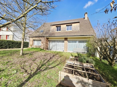 Maison à vendre 8 pièces de 190 m² à Conflans-Sainte-Honorine