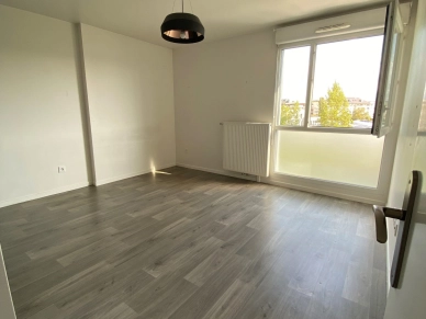 Appartement à louer 2 pièces de 40 m² à Carrières-sous-Poissy