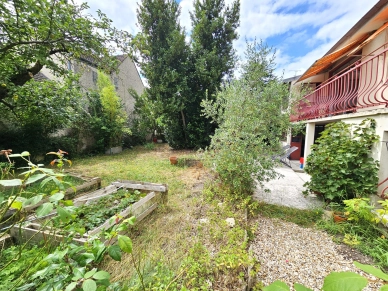 Maison à vendre 6 pièces de 108 m² à Conflans-Sainte-Honorine