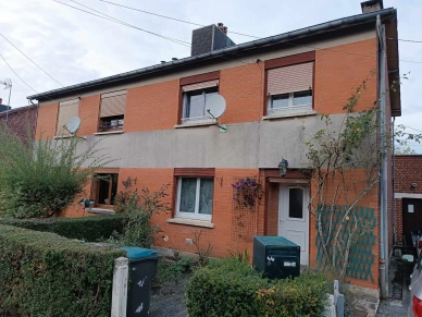 Maison à vendre 5 pièces de 73,85 m² à Wignehies