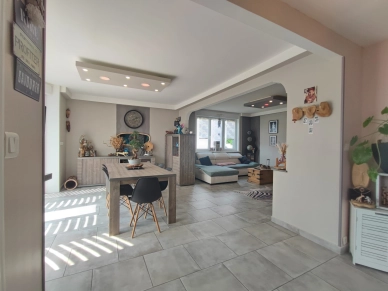 Maison à vendre 5 pièces de 107 m² à Maubeuge