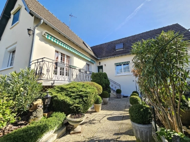 Maison à vendre 5 pièces de 130 m² à Conflans-Sainte-Honorine