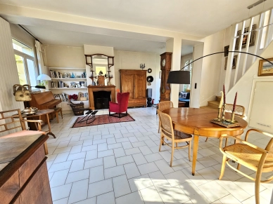 Maison à vendre 7 pièces de 154 m² à Conflans-Sainte-Honorine