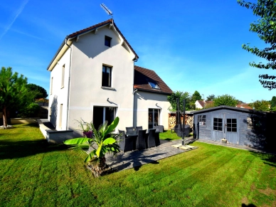 Maison à vendre 6 pièces de 128 m² à Jouy-le-Moutier