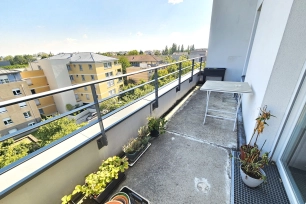 Appartement à vendre 2 pièces de 46,38 m² à Cergy